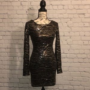 🆕NWT Black and Gold Sequin Dress